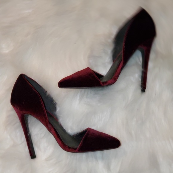 Suede Burgundy heels - Picture 2 of 2
